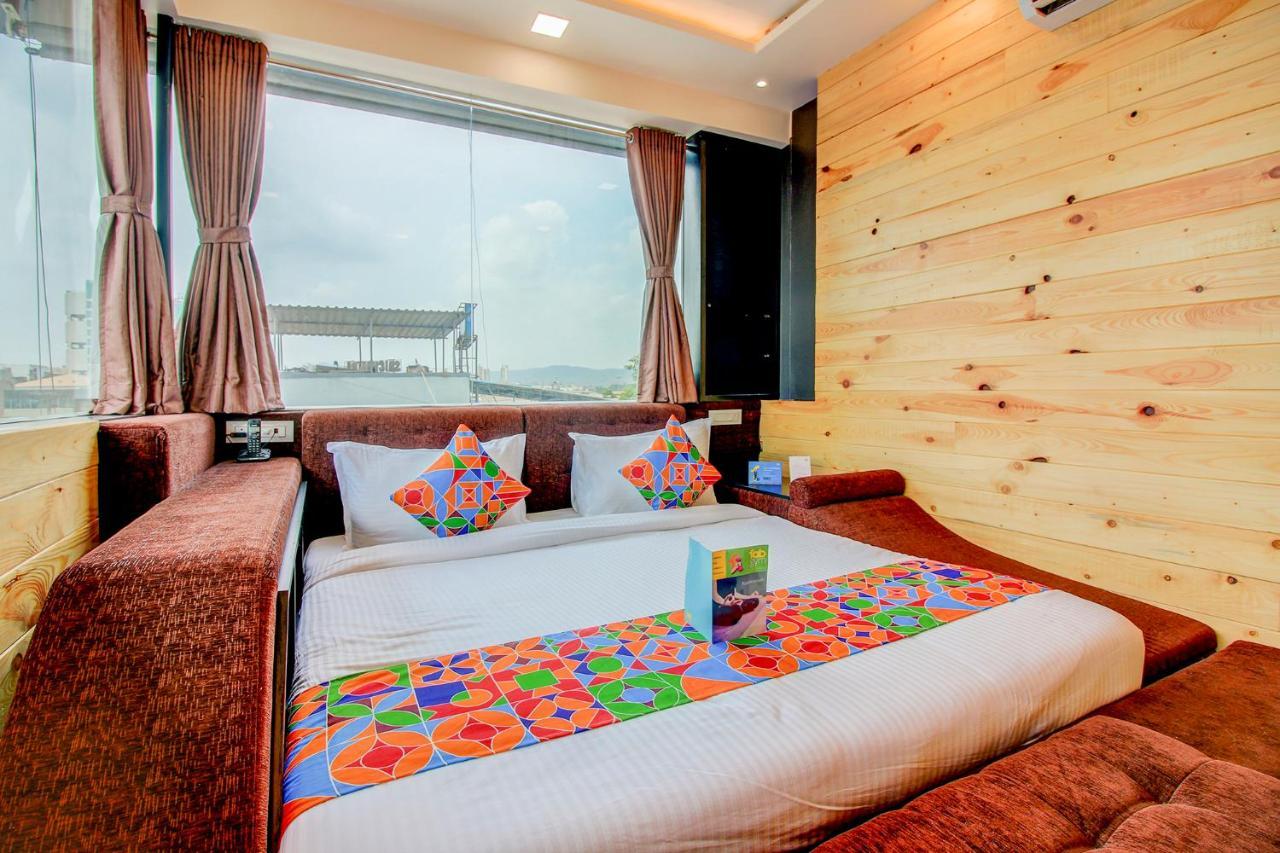 נאווי מומבאי Hotel Radana Vashi Navimumbai מראה חיצוני תמונה